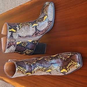 Snakeskin mustard leather booties